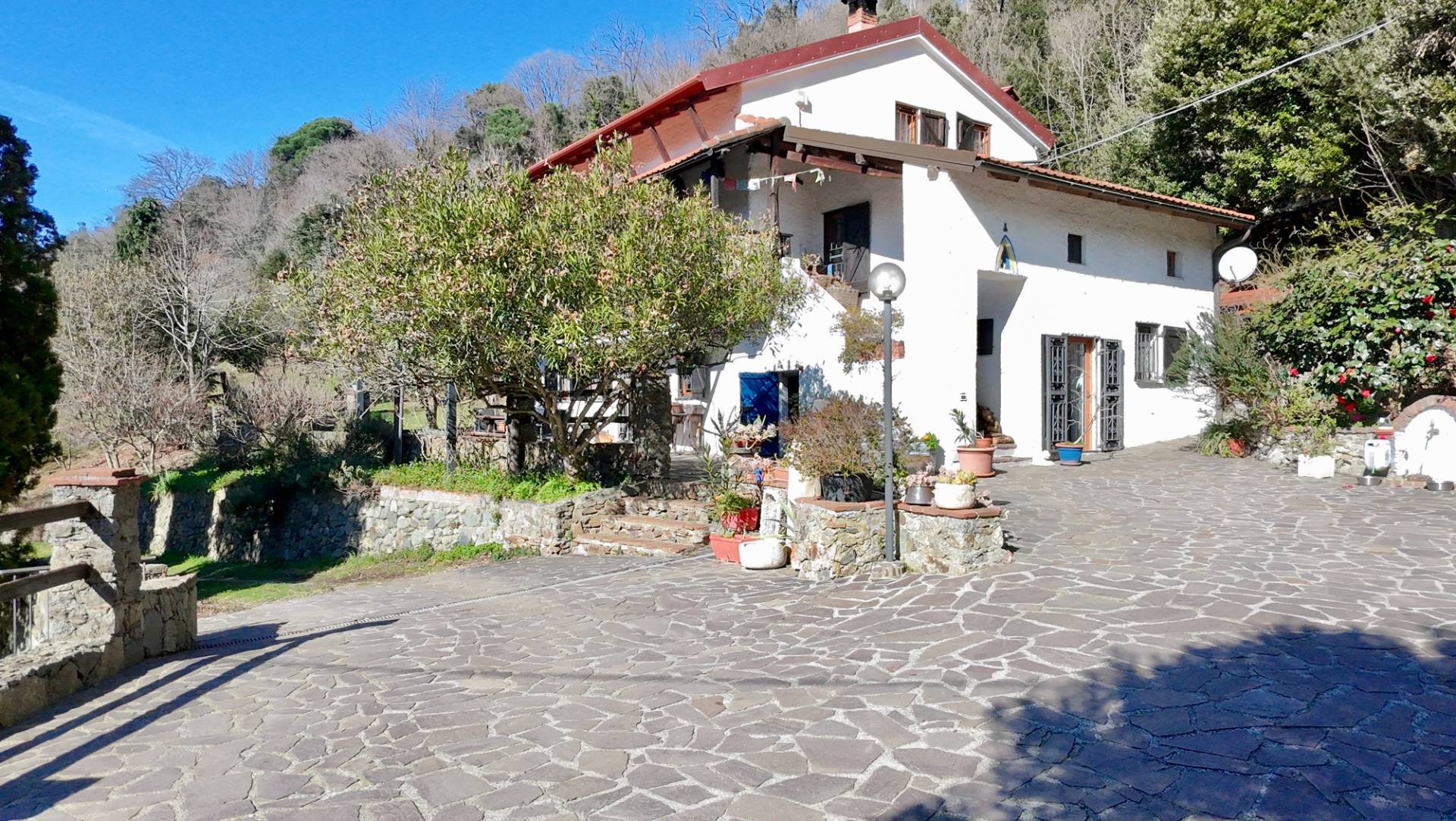 Casa indipendente in vendita a Savona