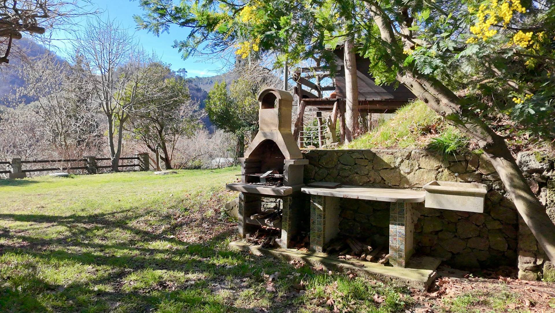 Casa indipendente in vendita a Savona
