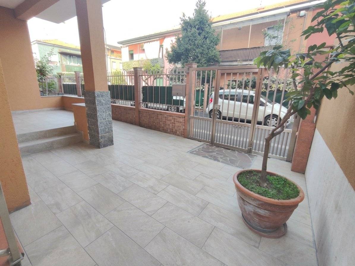Casa Bifamiliare in vendita a Cinisello Balsamo, Borgo Misto
