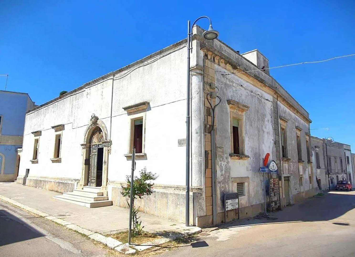 Palazzo intero stabile in vendita a Minervino di Lecce, Cocumola