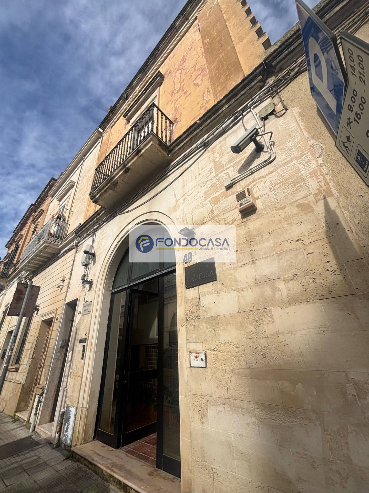 Casa indipendente in vendita a Lecce, P. Ariosto