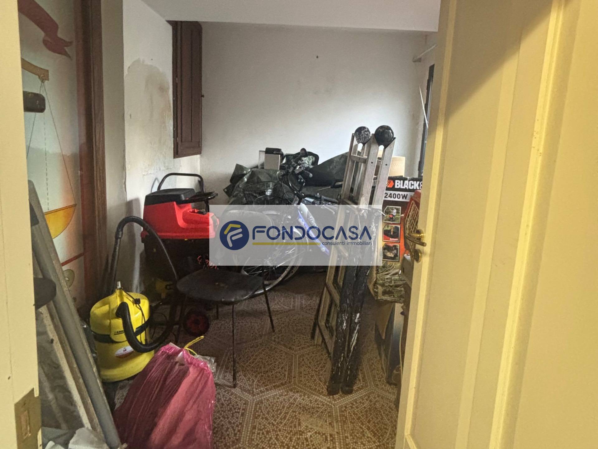 Casa indipendente in vendita a Lecce, P. Ariosto