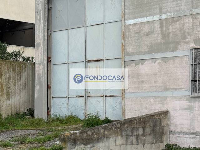 Industriale-logistico in vendita a Brindisi, Perrino