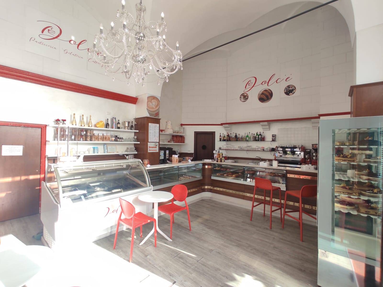 Attivit commerciale in vendita a Maglie