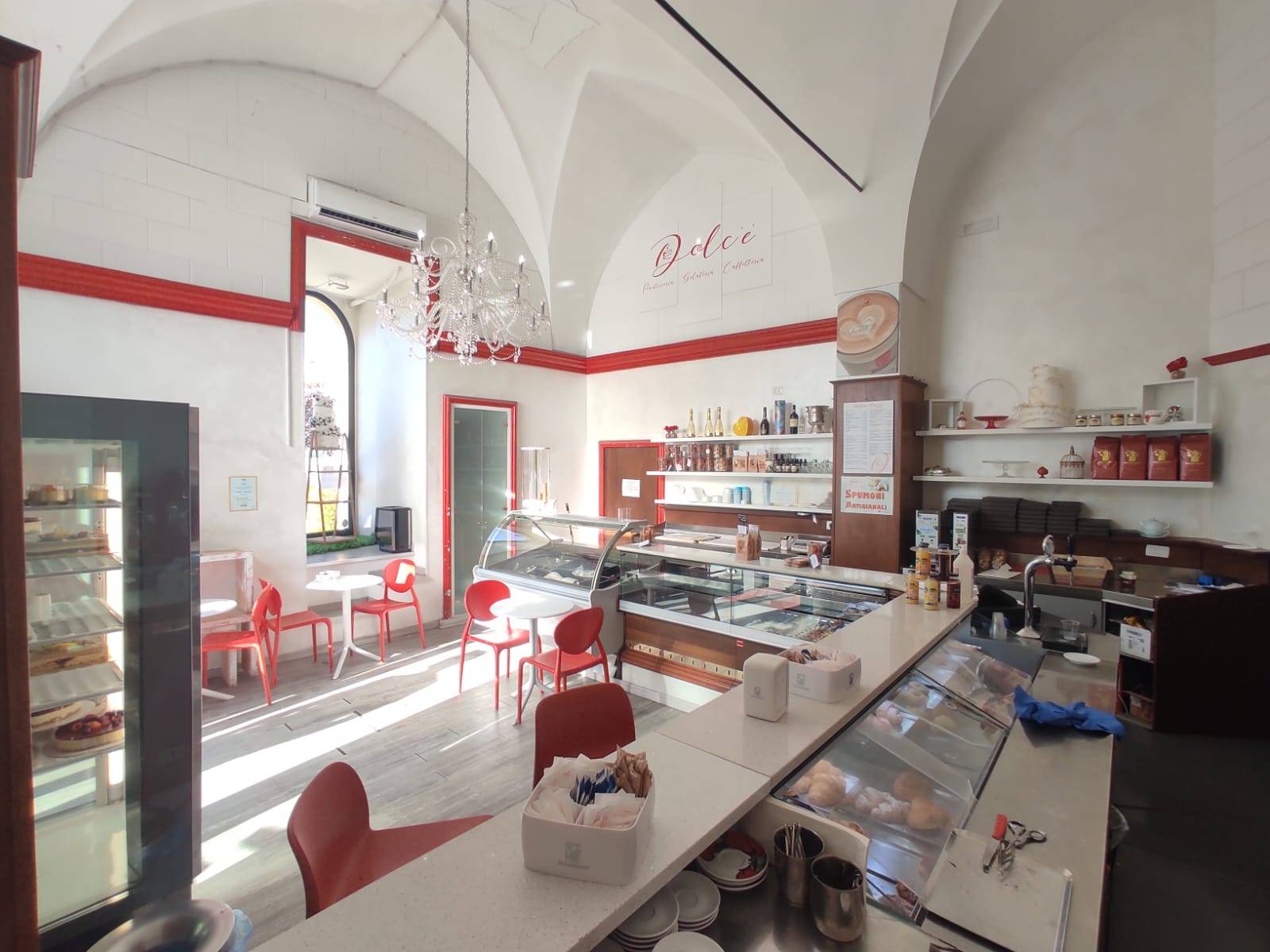 Attivit commerciale in vendita a Maglie