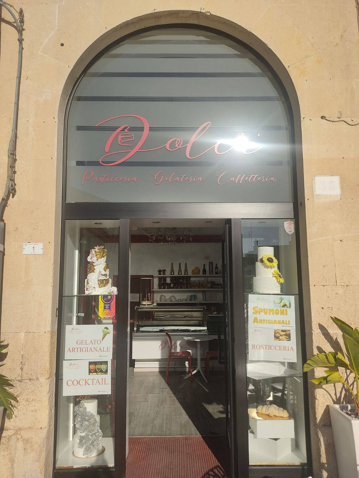 Attivit commerciale in vendita a Maglie