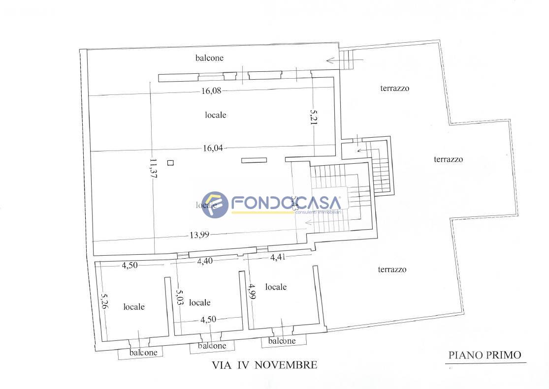 Palazzo intero stabile in vendita a Castrignano de' Greci