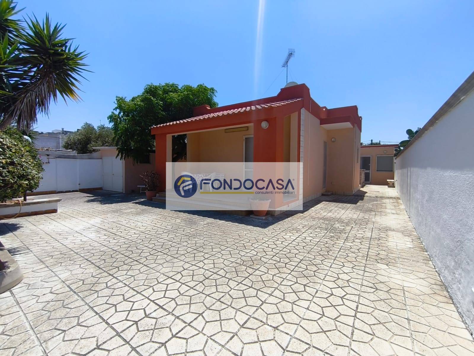 Villa in vendita a Lecce, Litorale