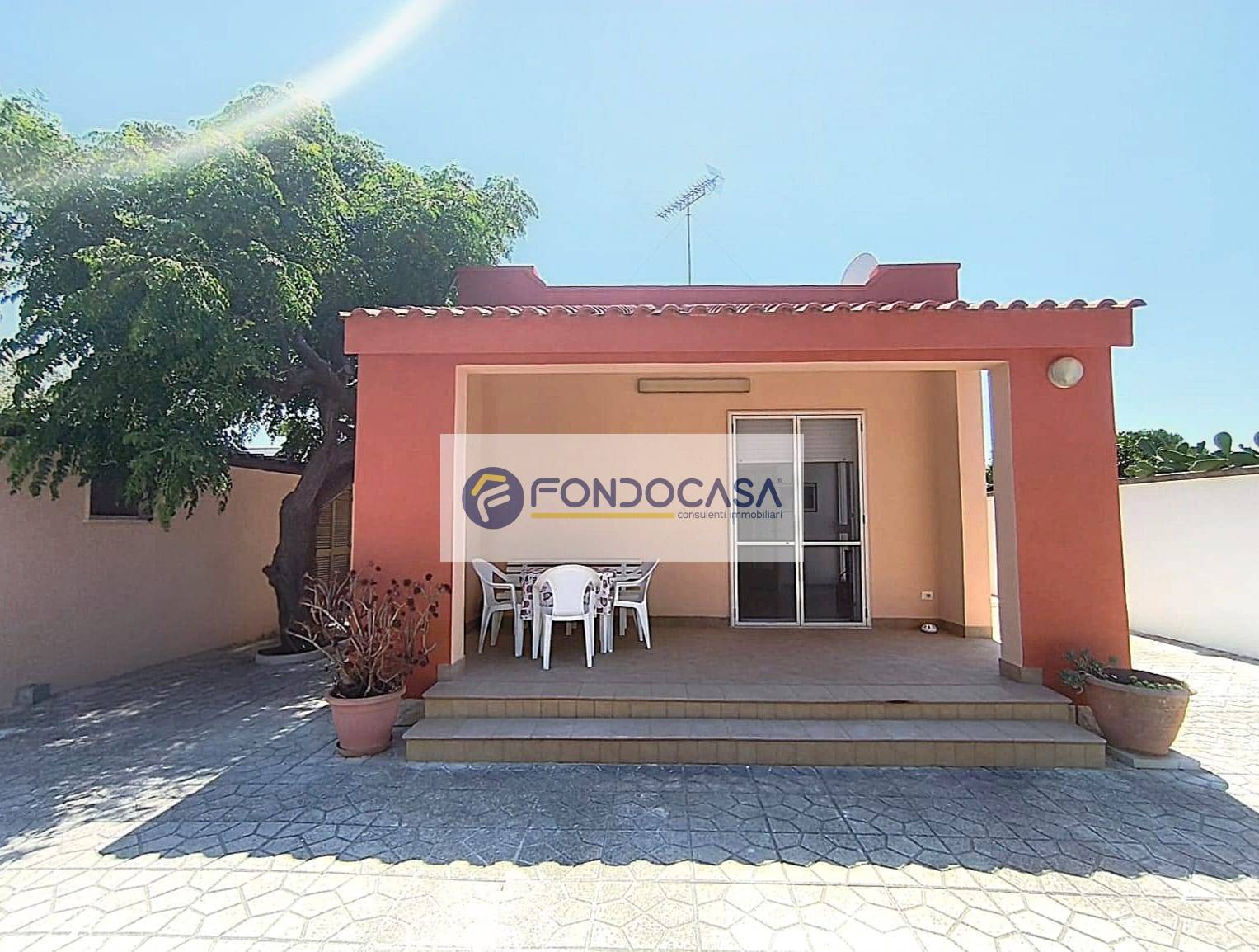 Villa in vendita a Lecce, Litorale