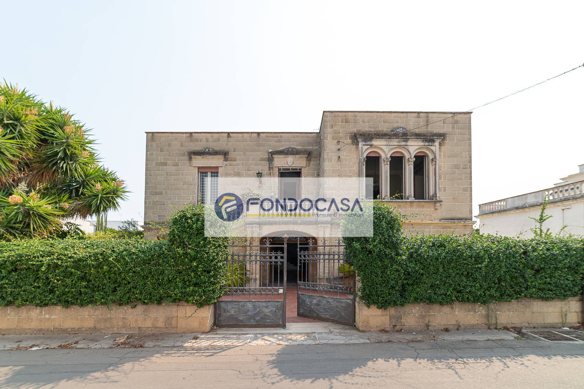 Villa in vendita a Racale