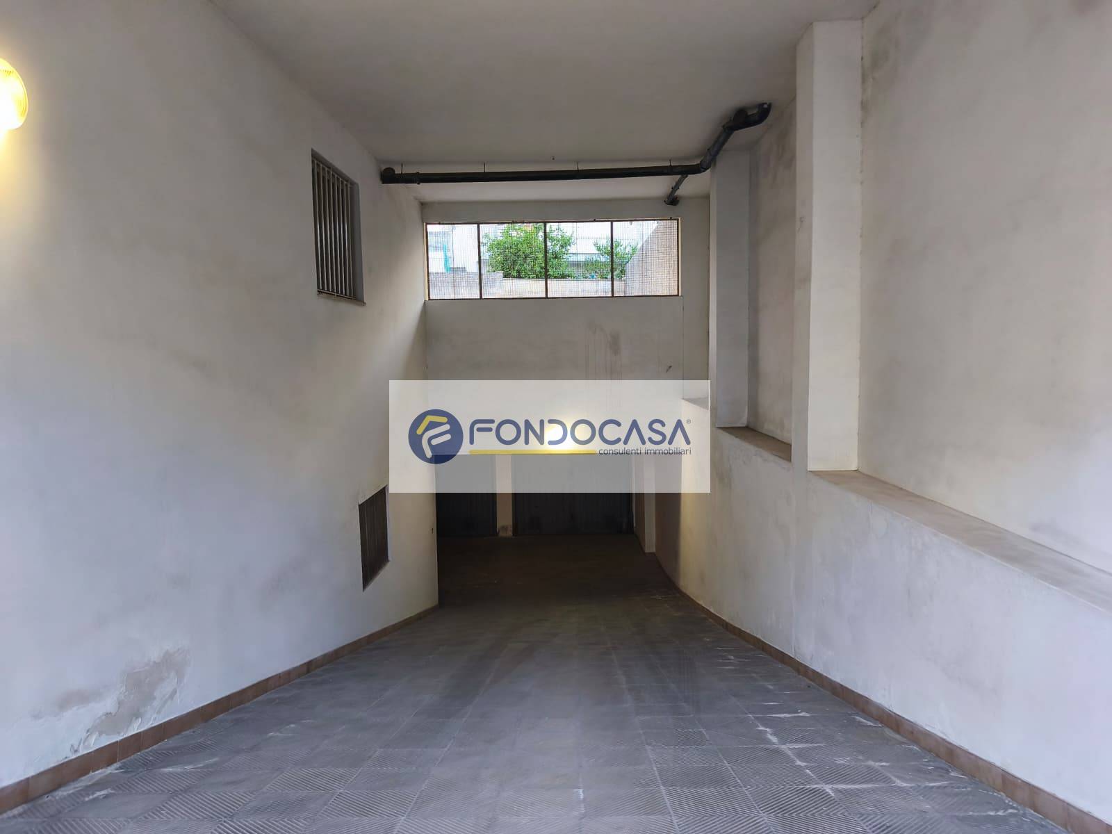 Box o garage in vendita a Maglie