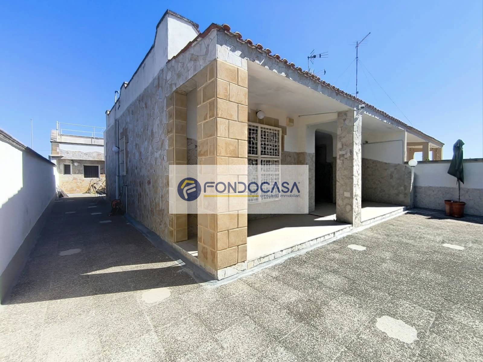 Casa indipendente in vendita a Lecce, Litorale