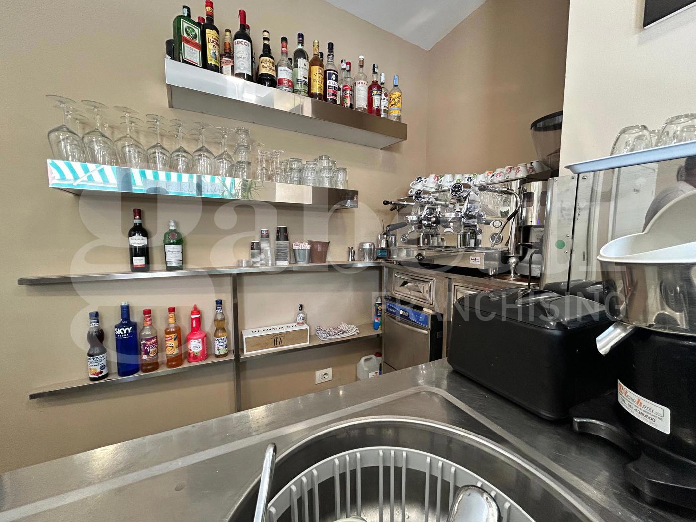 Attivit� commerciale Bar e tabacchi in vendita a Bologna