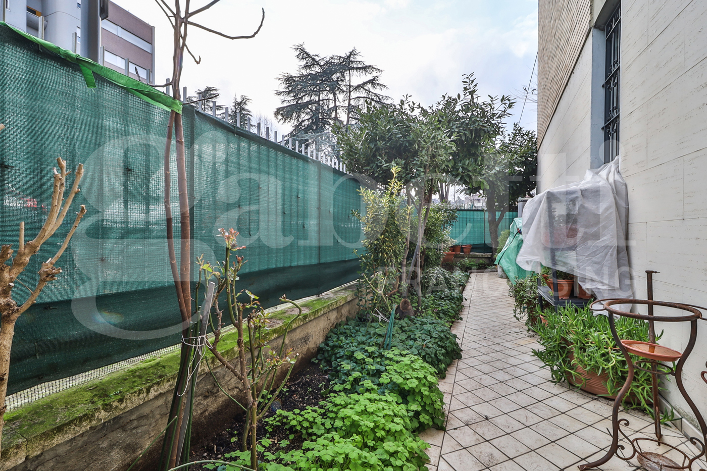 Trilocale con giardino a Bologna