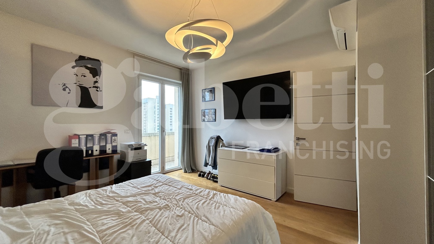 Trilocale ristrutturato a Bologna