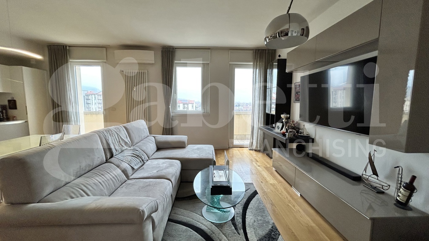 Trilocale ristrutturato a Bologna