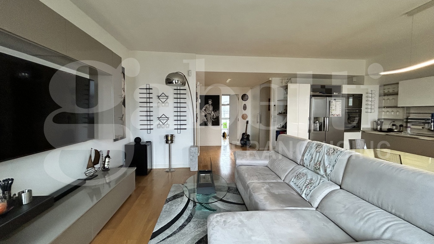 Trilocale ristrutturato a Bologna