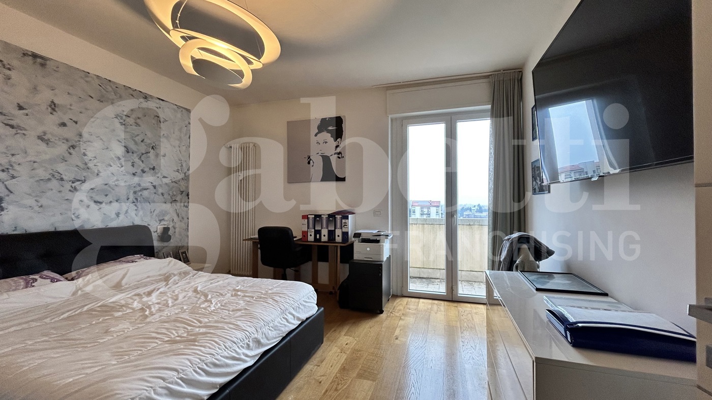 Trilocale ristrutturato a Bologna