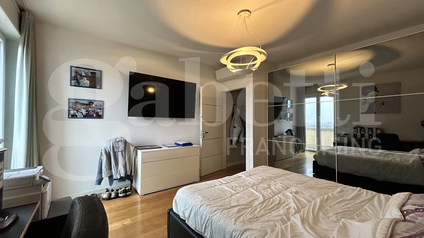 Trilocale ristrutturato a Bologna