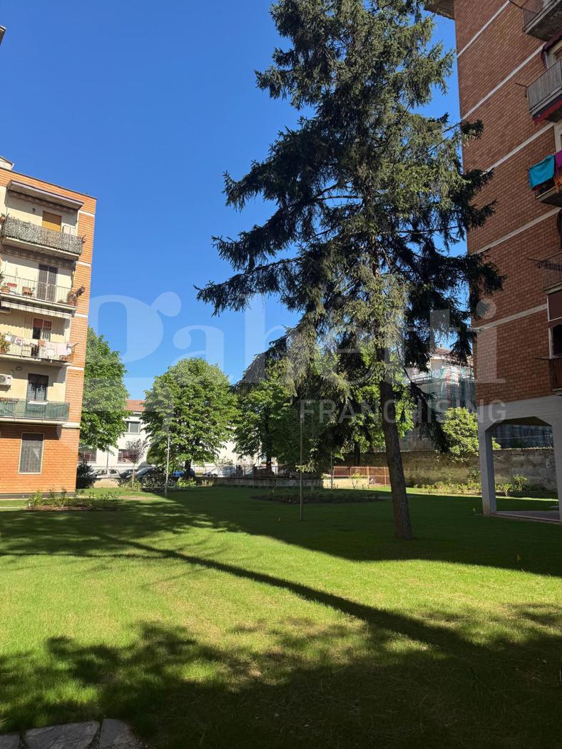 Quadrilocale da ristrutturare a Bologna