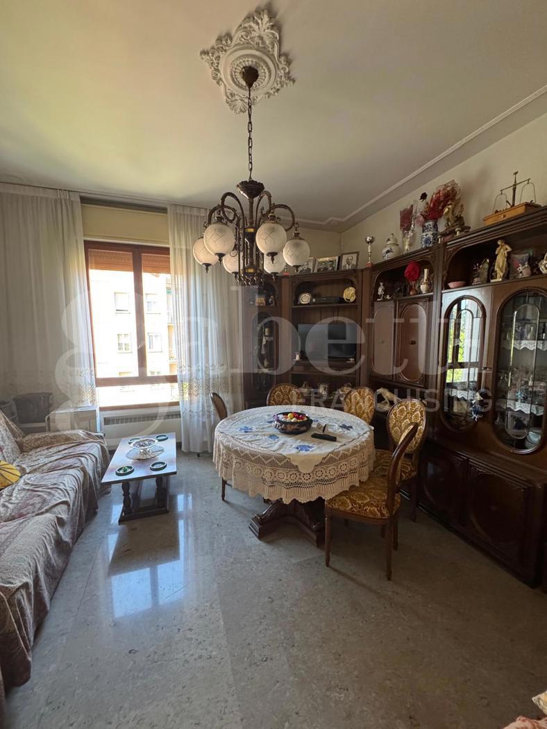 Quadrilocale da ristrutturare a Bologna