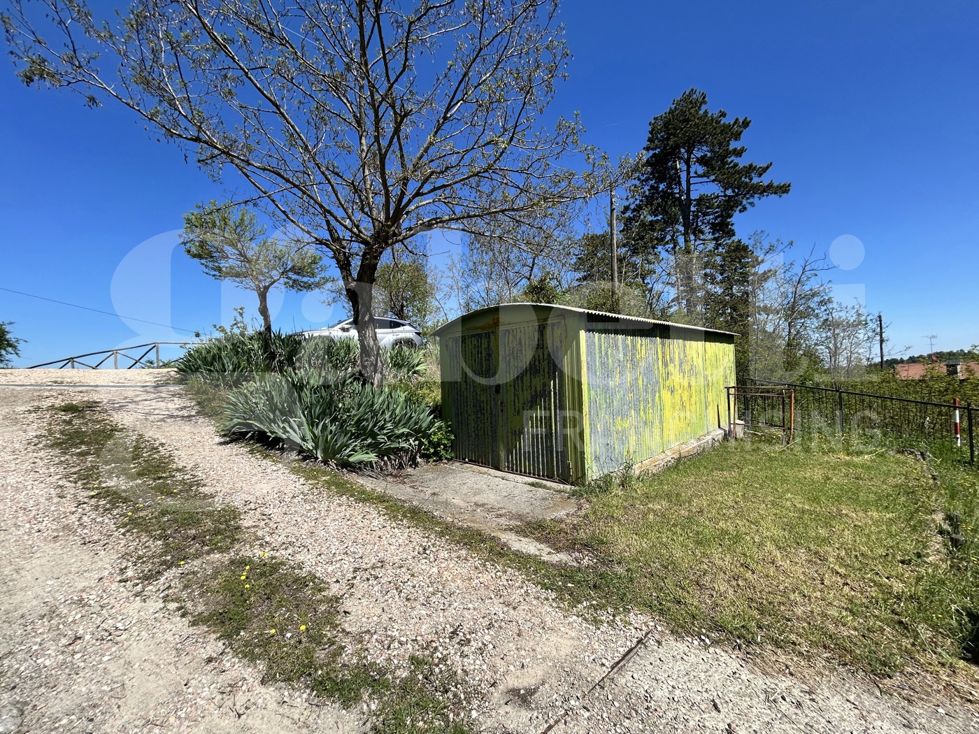 Villa con giardino a Loiano