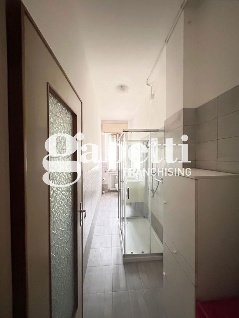 Trilocale da ristrutturare a Bologna