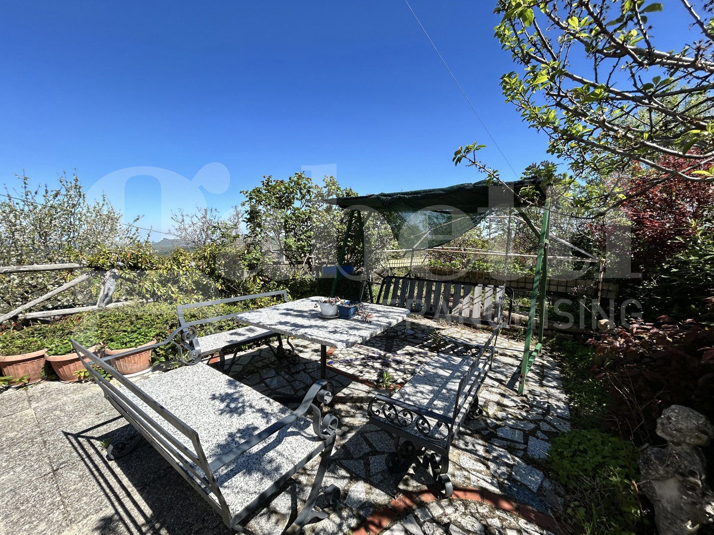 Villa con giardino a Loiano