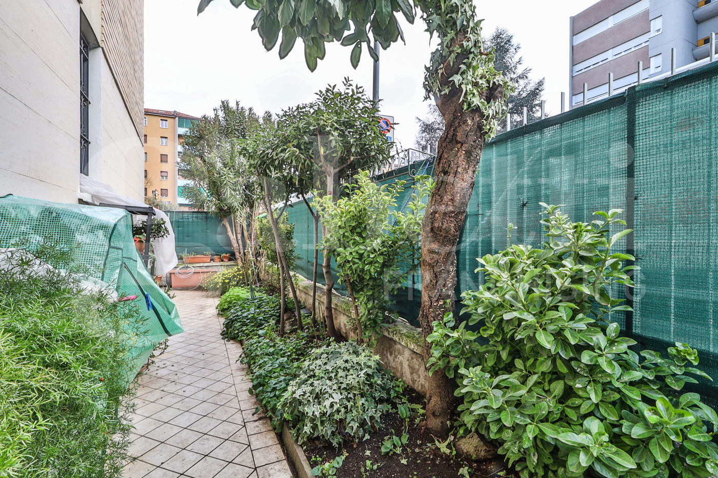 Trilocale con giardino a Bologna