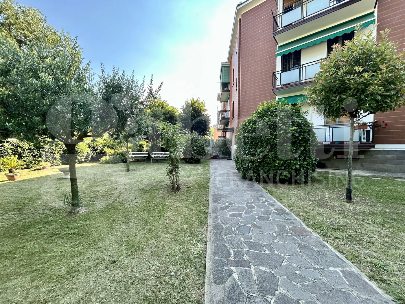 Bilocale da ristrutturare a Bologna