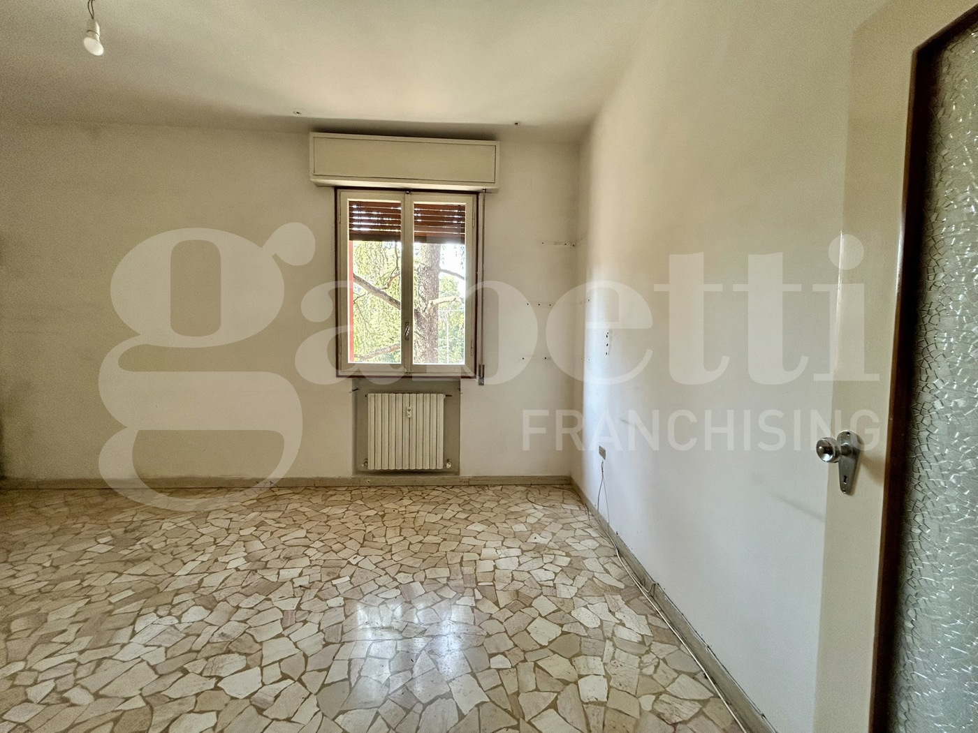 Bilocale da ristrutturare a Bologna