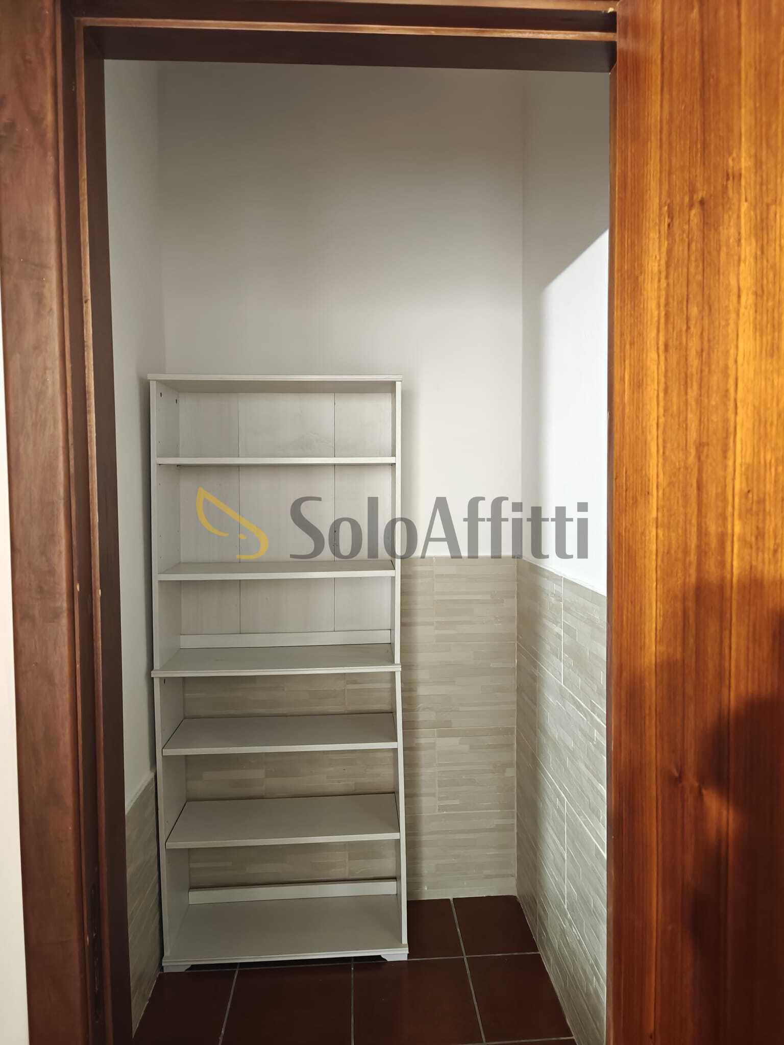 Bilocale in affitto, Aci Castello vampolieri