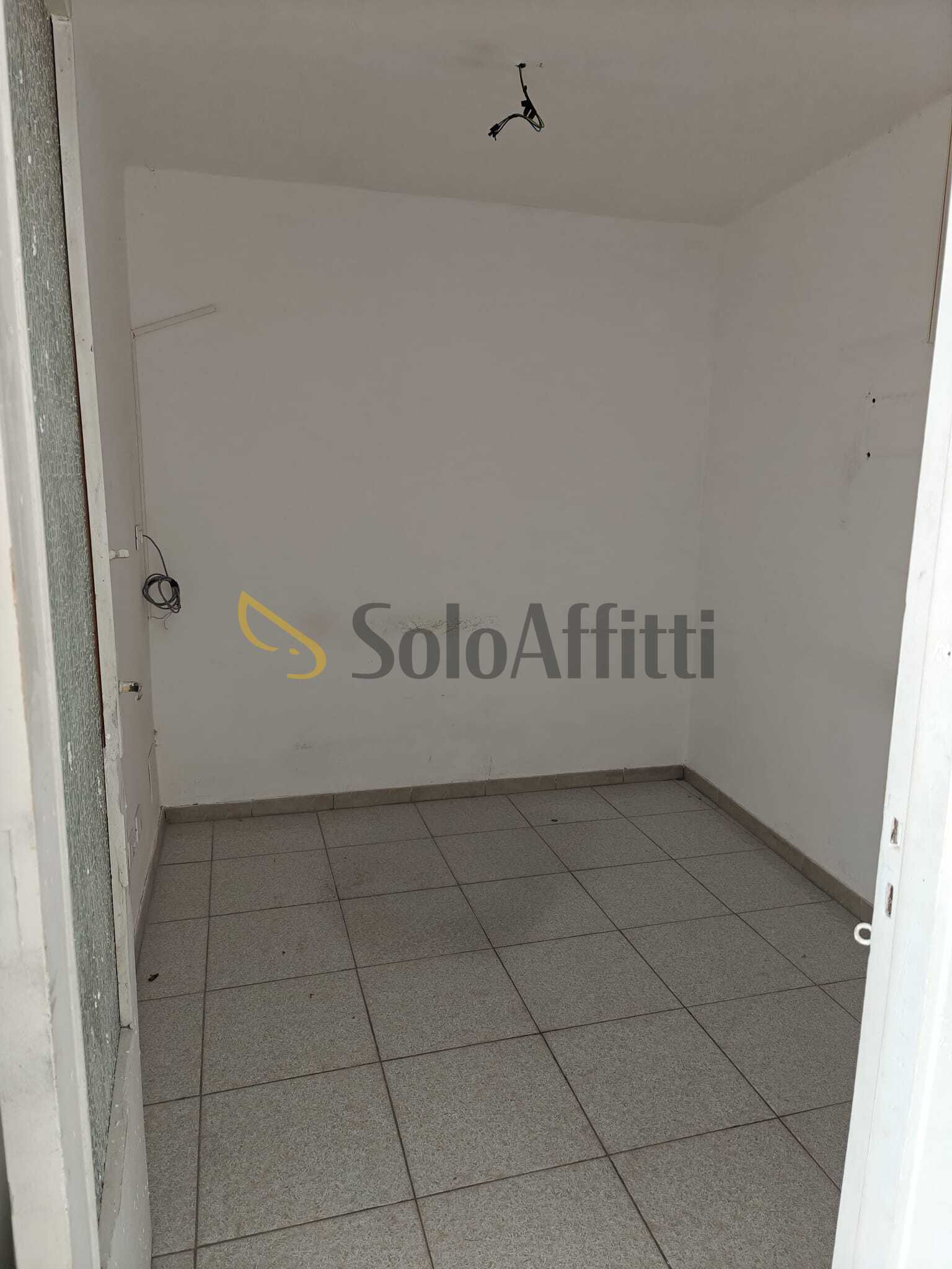 Locale commerciale in affitto in via stazzone 146, Catania