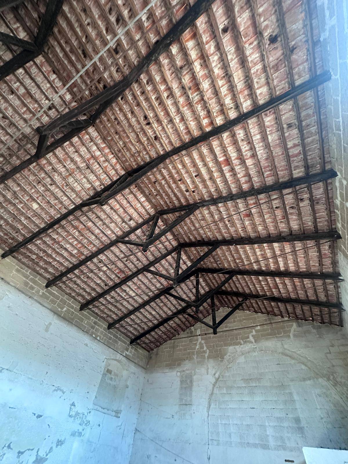 Edificio commerciale o terziario in vendita a Sannicola