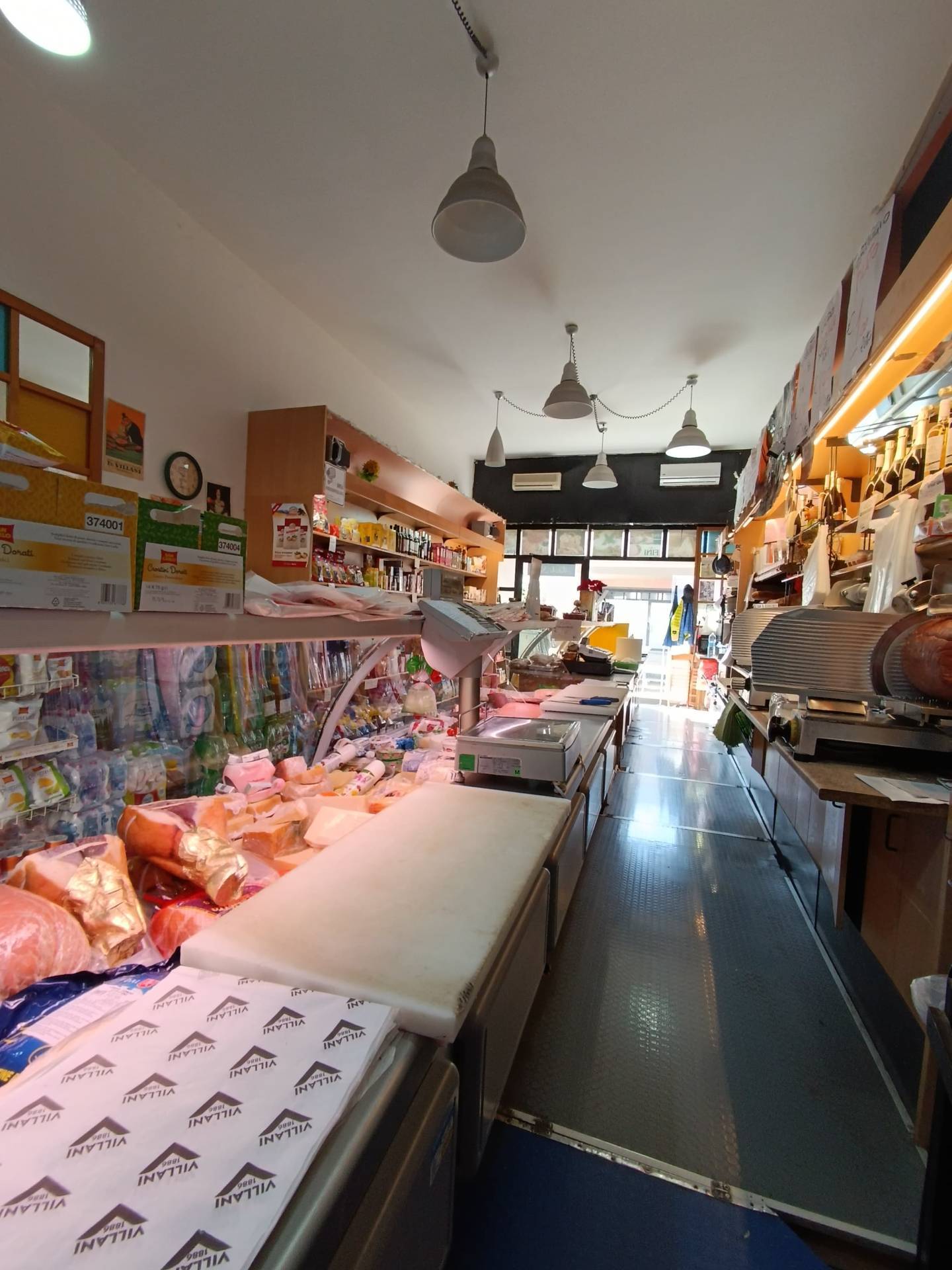 Attivit commerciale in vendita a Gallipoli, Corso Italia