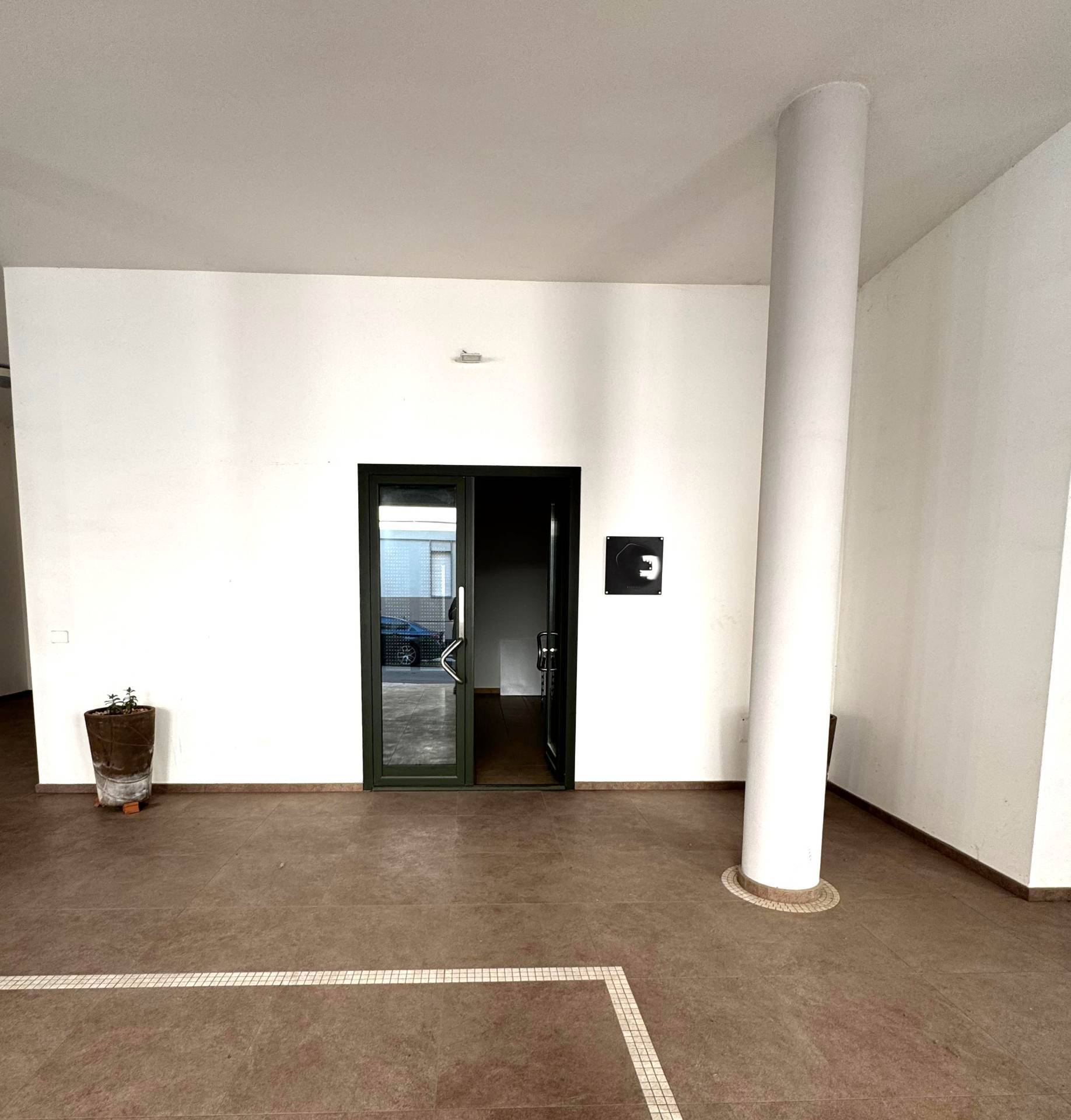 Attivit commerciale in affitto a Gallipoli, Corso Roma