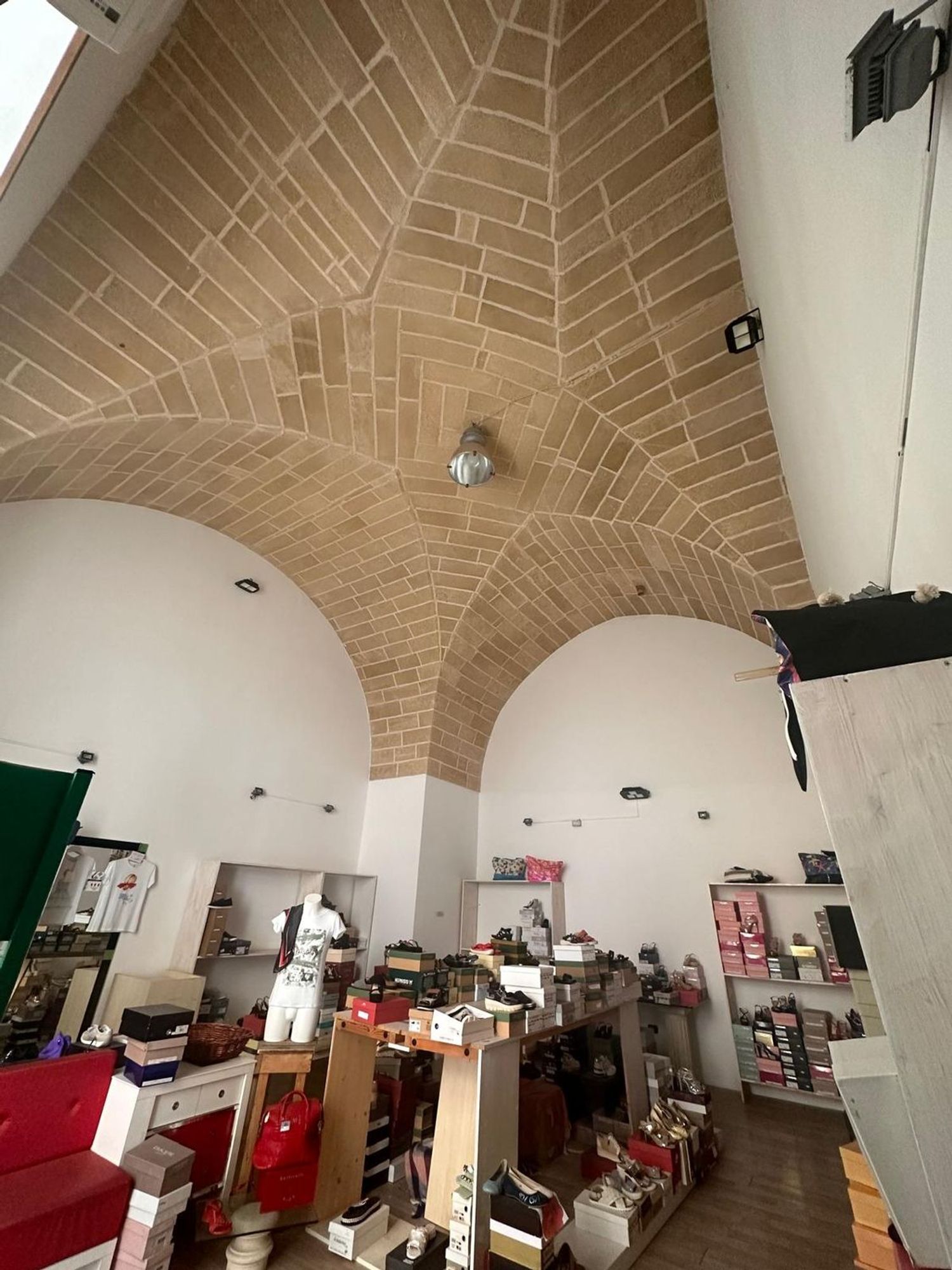 Locale commerciale in affitto a Gallipoli