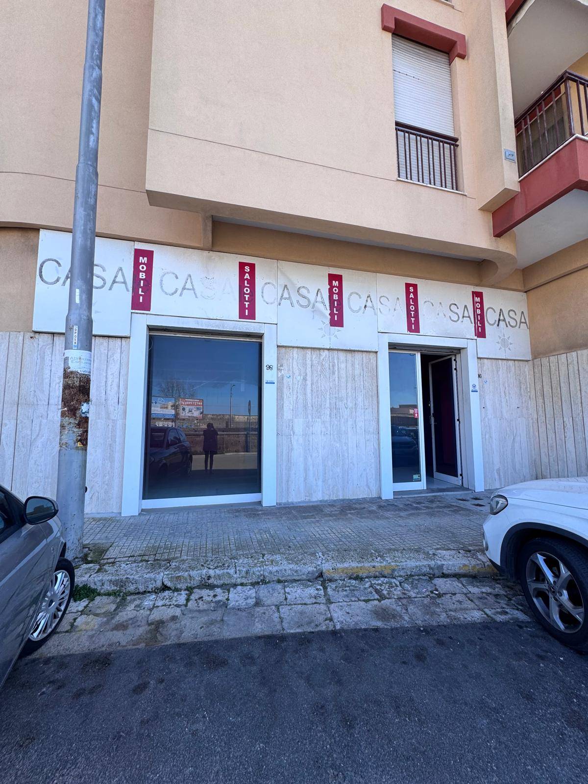 Locale commerciale in vendita a Gallipoli, Popolare sud