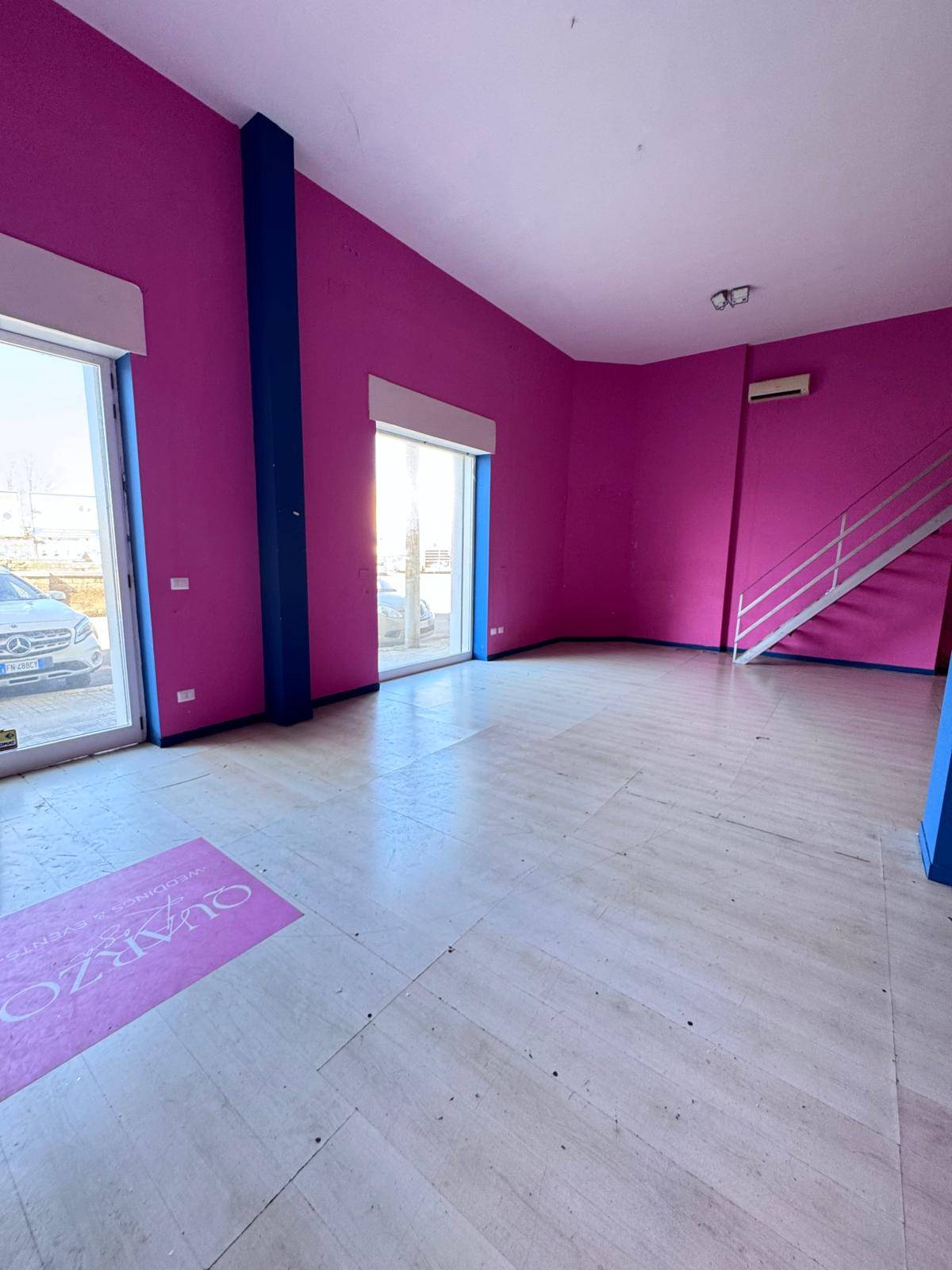 Locale commerciale in vendita a Gallipoli, Popolare sud