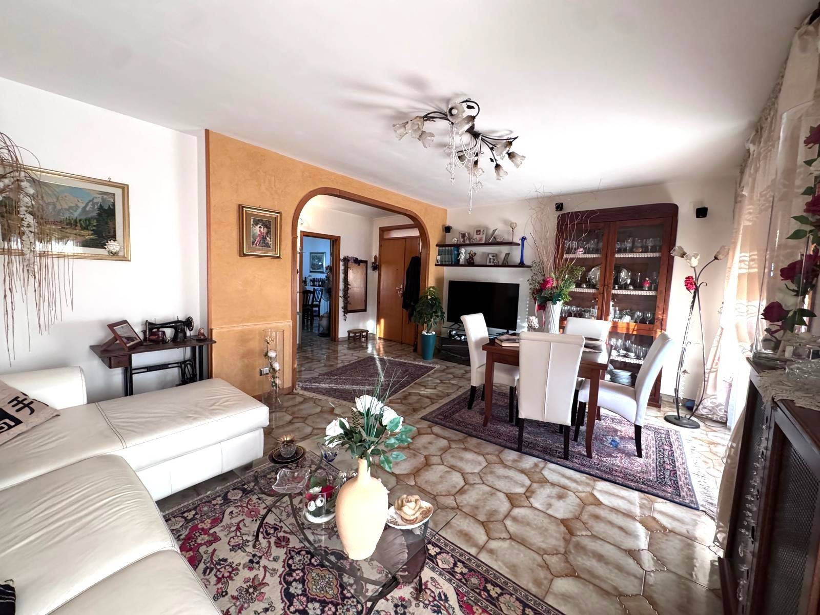 Appartamento in vendita a Galatina, Zona 167