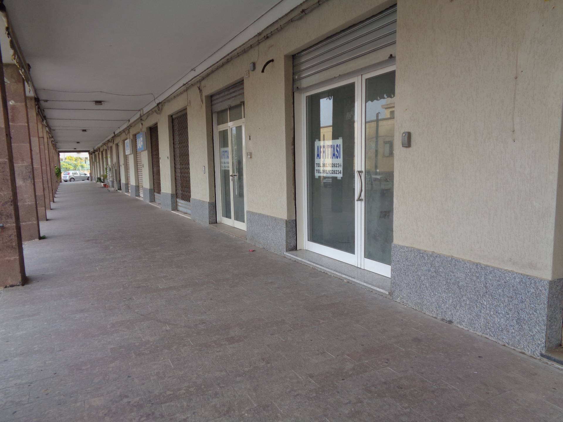 Attivit commerciale in affitto a Carbonia