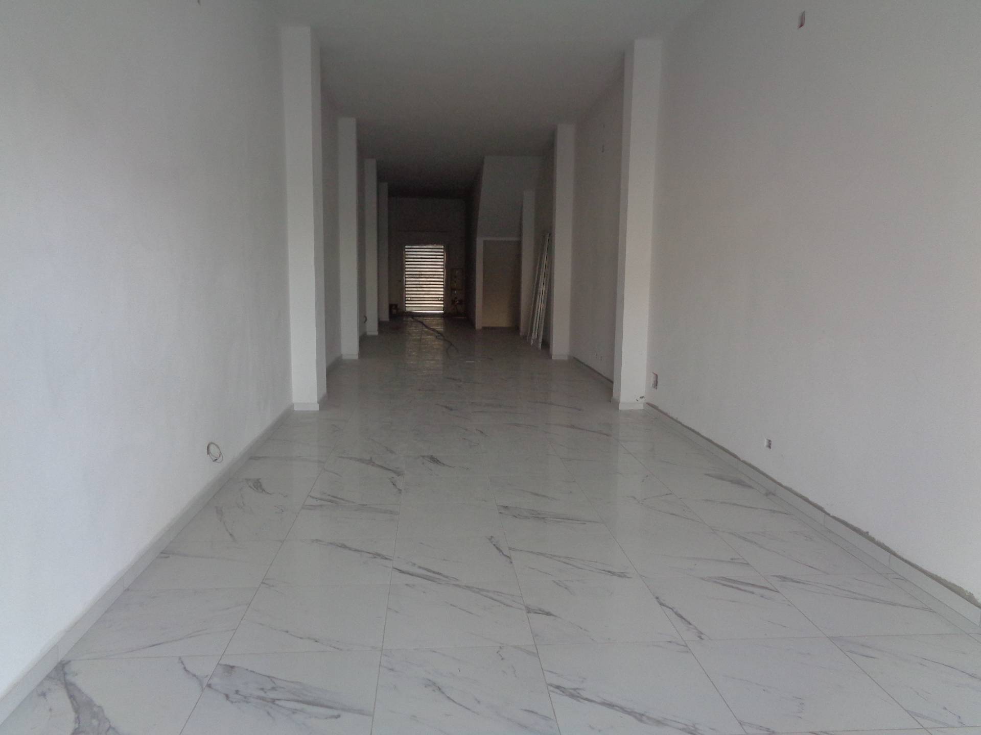 Attivit commerciale in affitto a Carbonia