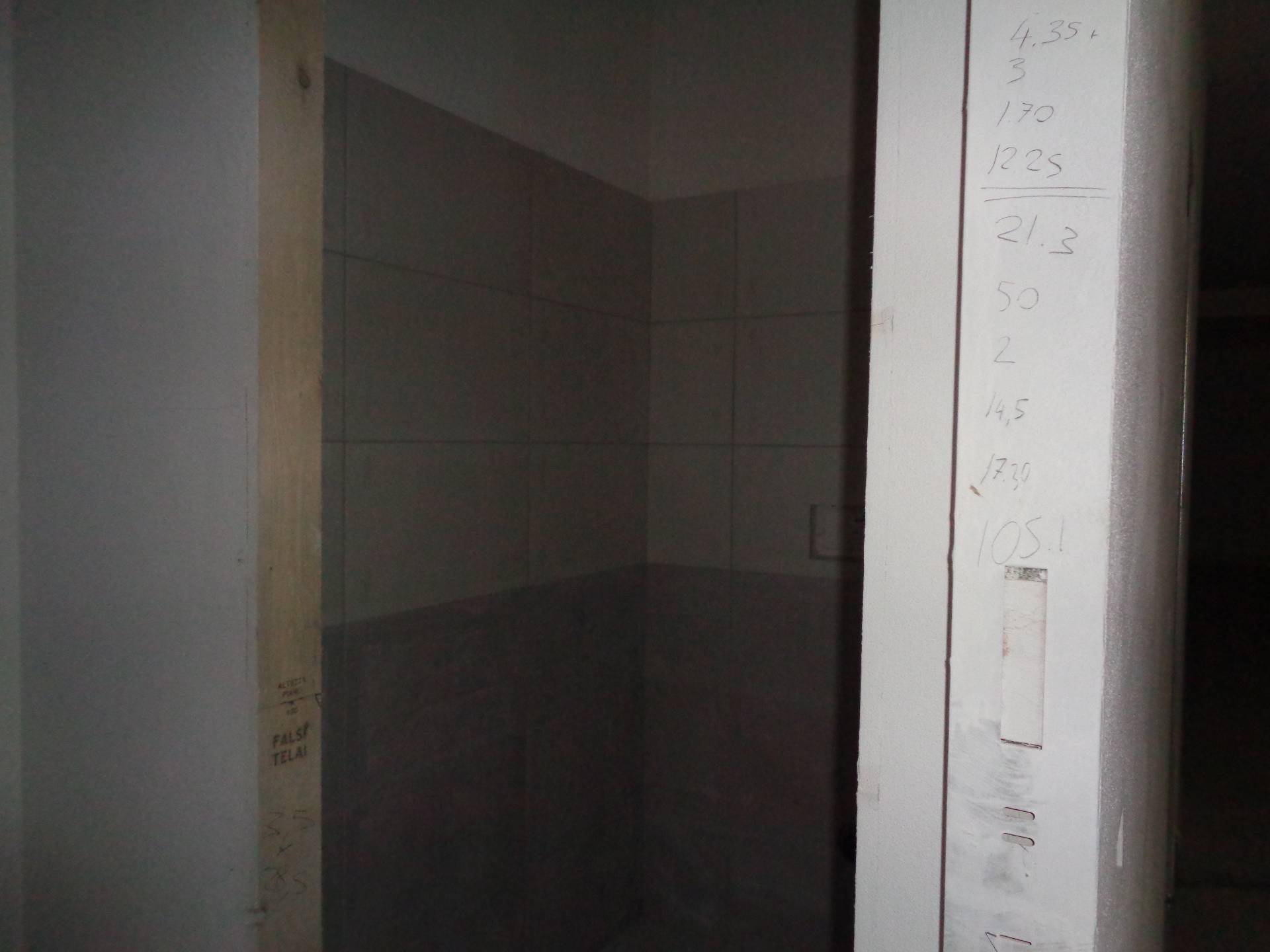 Attivit commerciale in affitto a Carbonia