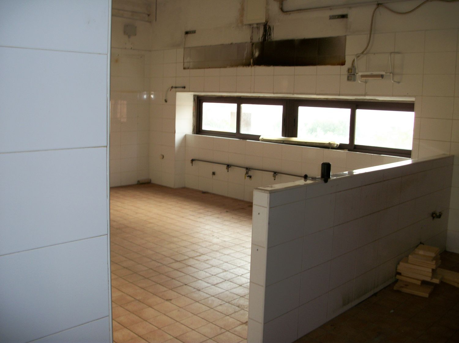 Locale commerciale in vendita a Carbonia