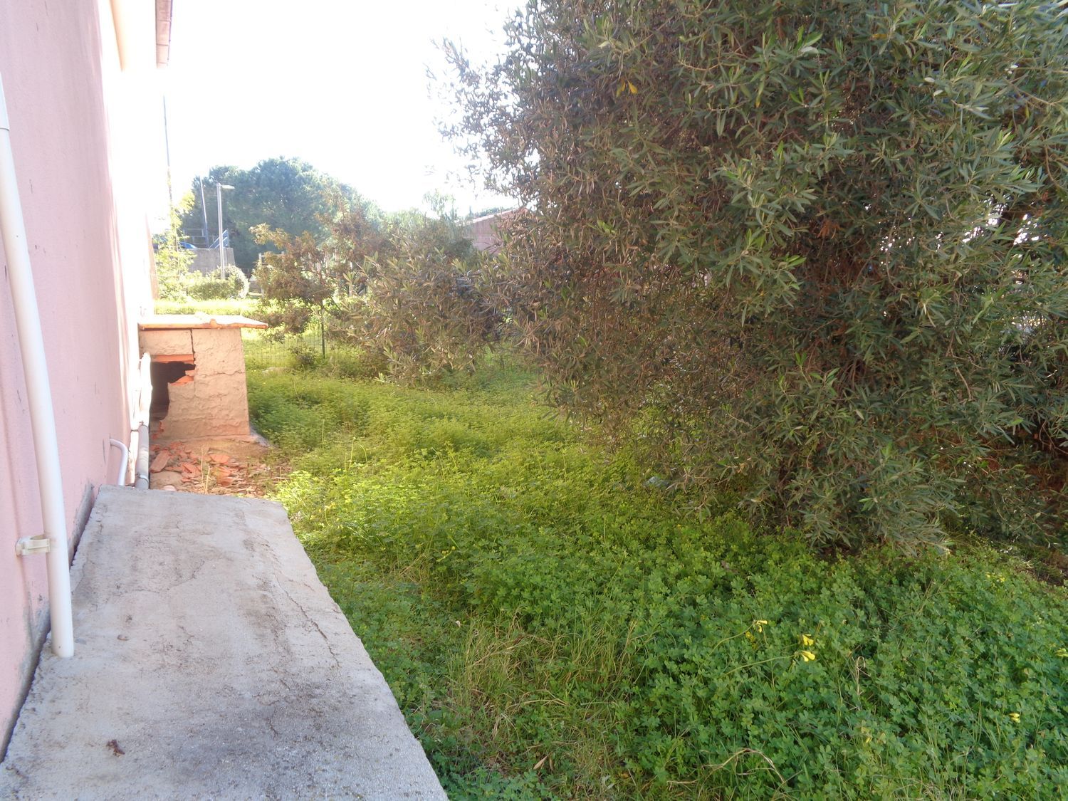 Locale commerciale in vendita a Tratalias