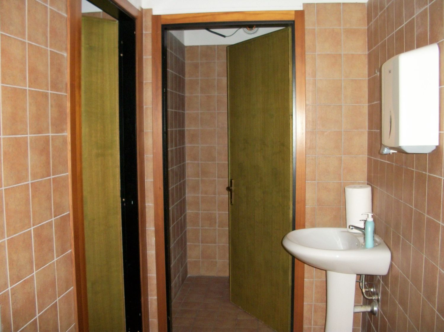 Locale commerciale in vendita a Carbonia