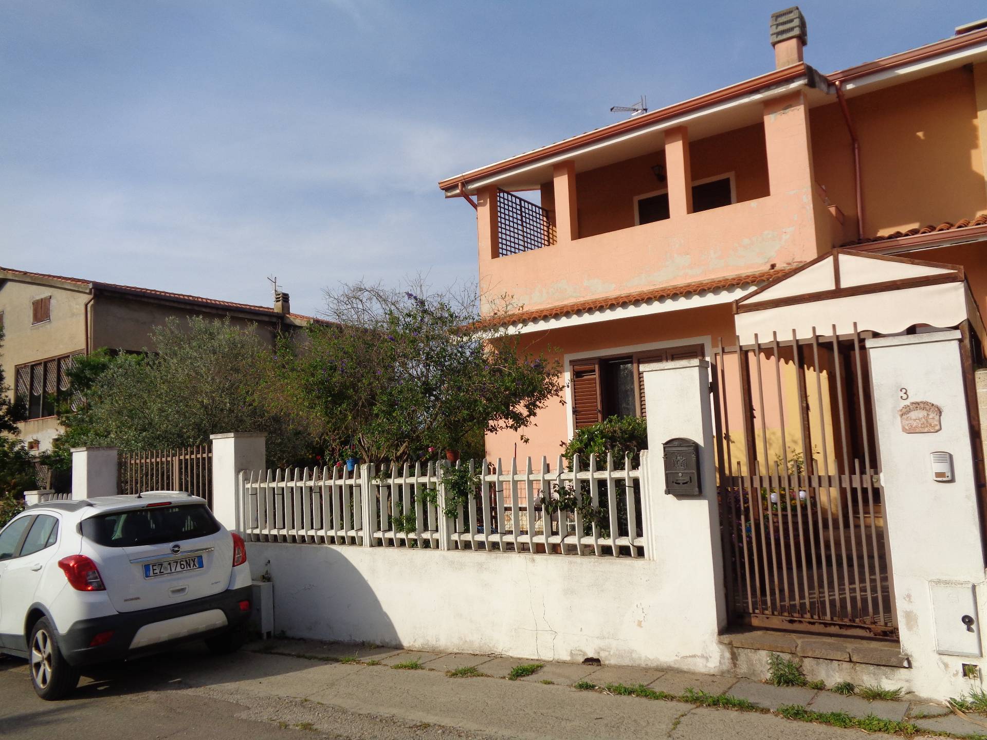 Villetta bifamiliare in vendita a Carbonia