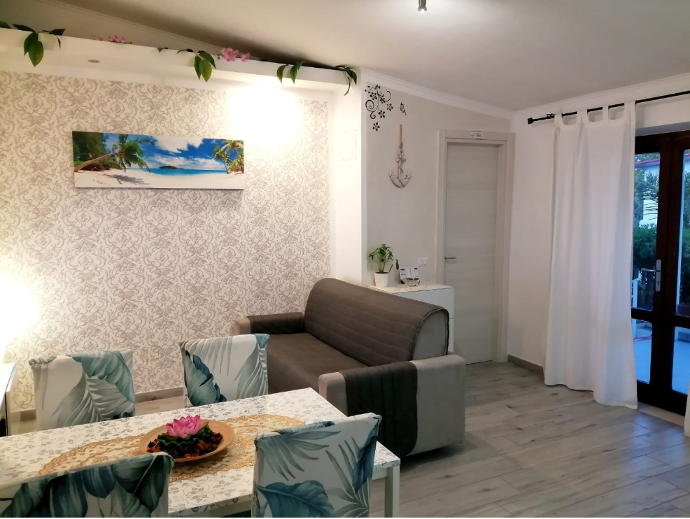 Appartamento in vendita a Centola