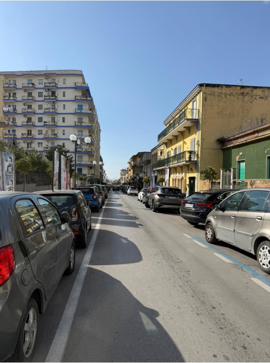 Negozio in affitto a Sant'Anastasia