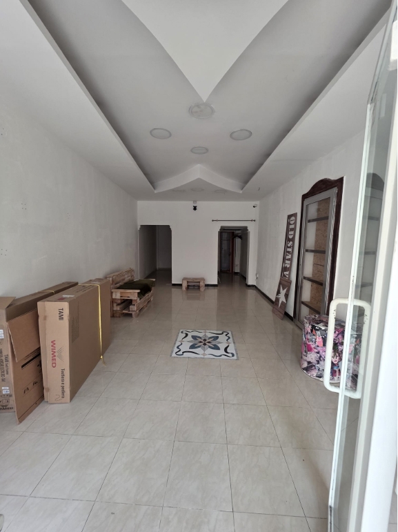 Negozio in affitto a Volla